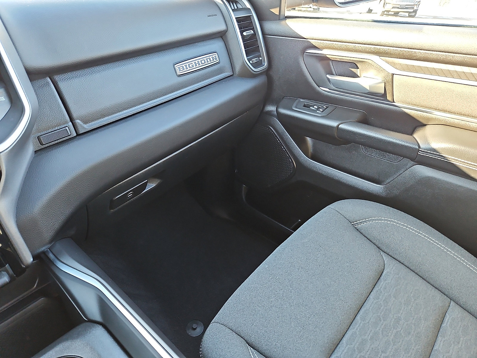 Used 2025 RAM 1500 Big Horn image 24