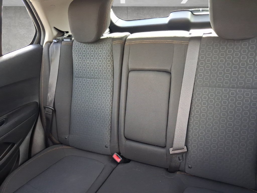 Used 2020 Chevrolet Trax LS FWD image 22