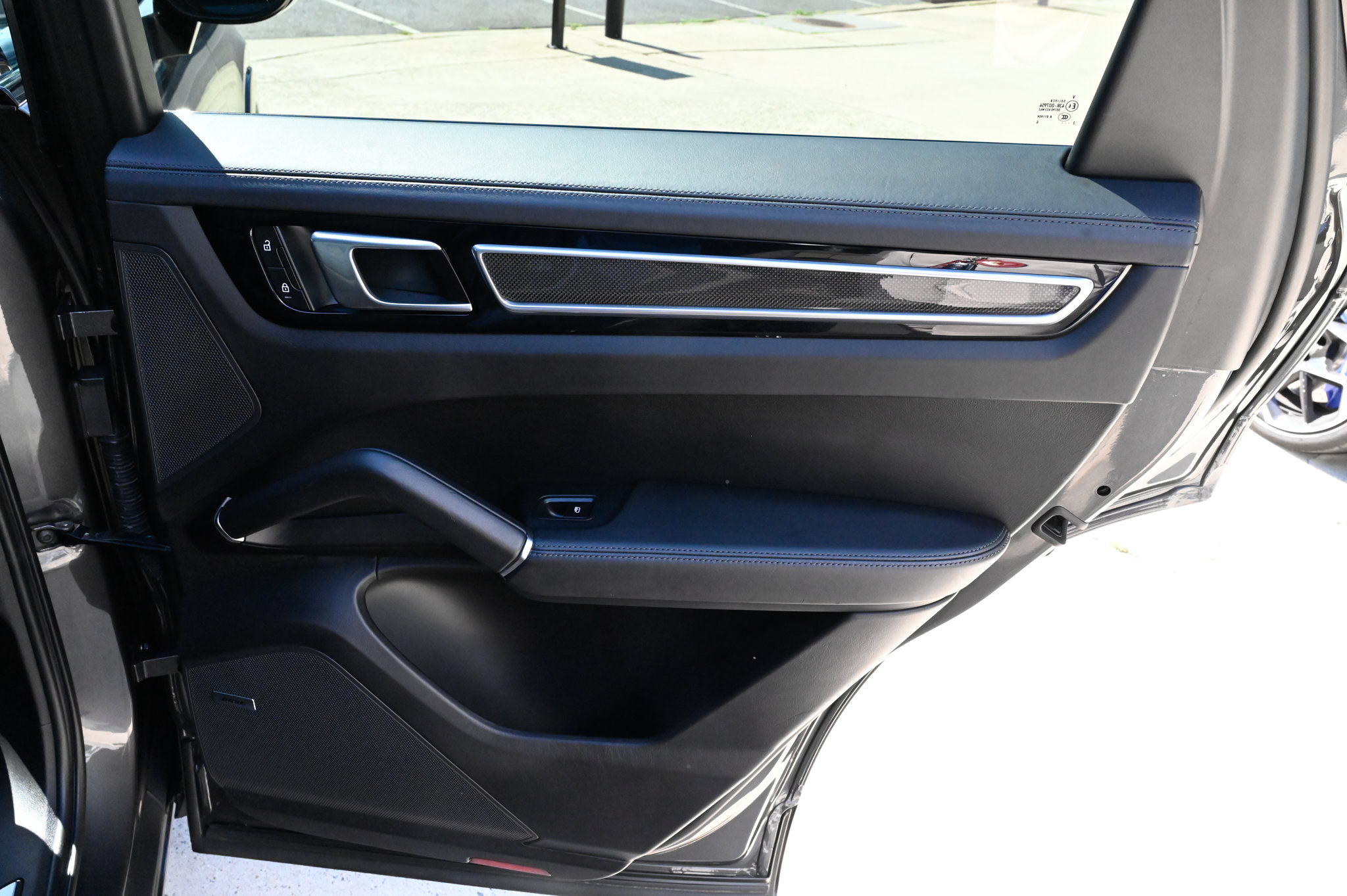 Used 2023 Porsche Cayenne GTS AWD/4WD image 54