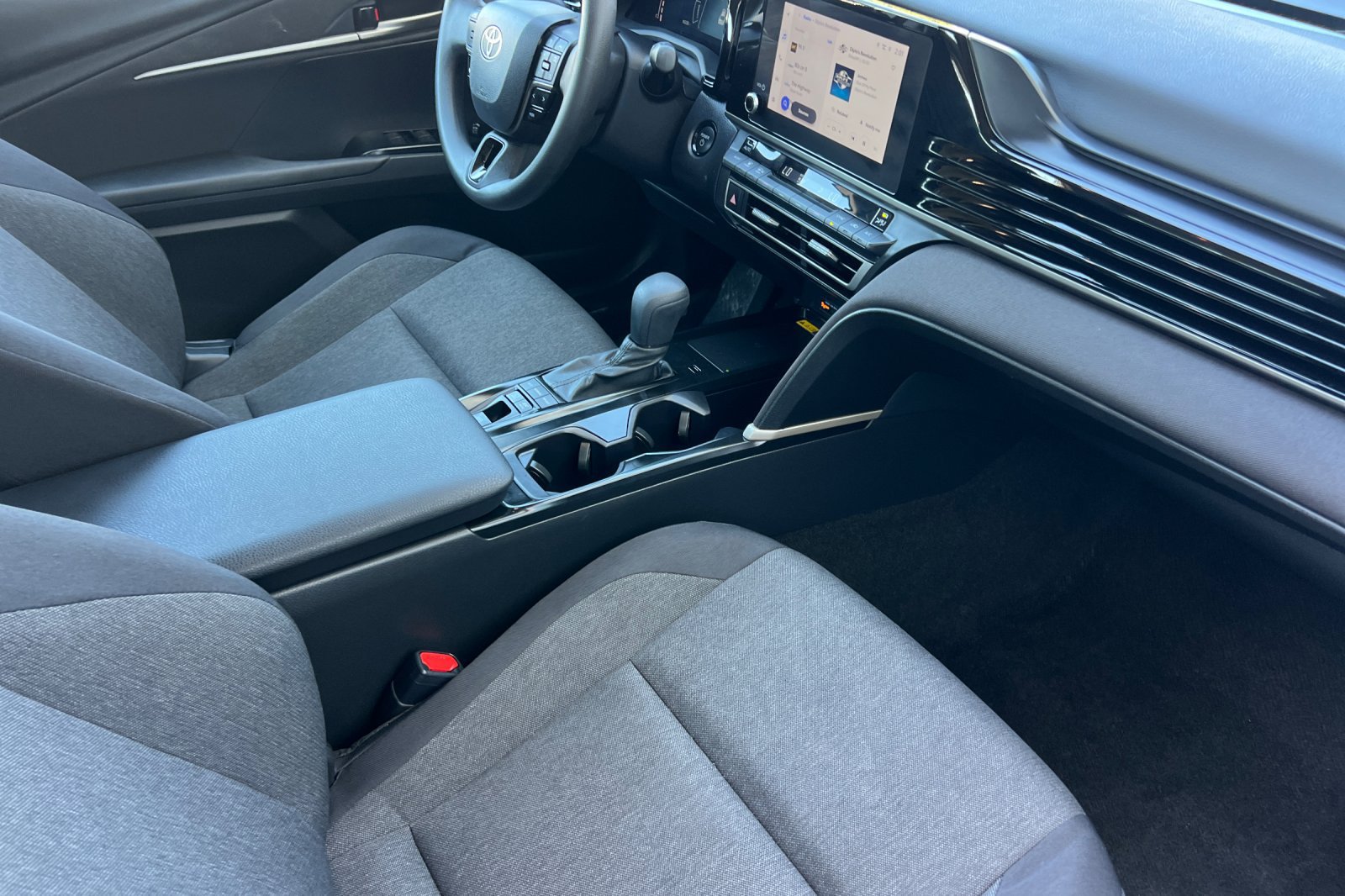 Used 2026 Toyota Camry LE FWD image 17