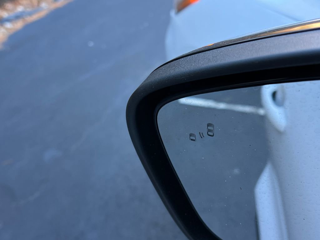 Used 2020 Ford Escape SE Sport image 25