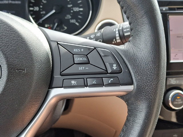 Used 2018 Nissan Rogue SV w/ Premium Package AWD/4WD image 22