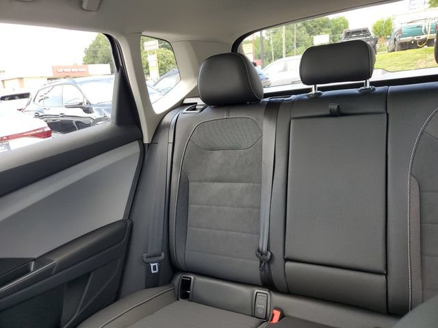 Certified 2023 Volkswagen Taos SE w/ Panoramic Sunroof Package FWD image 10