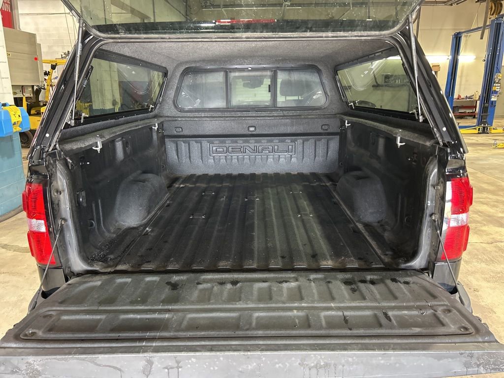 Used 2017 GMC Sierra 2500 Denali image 9