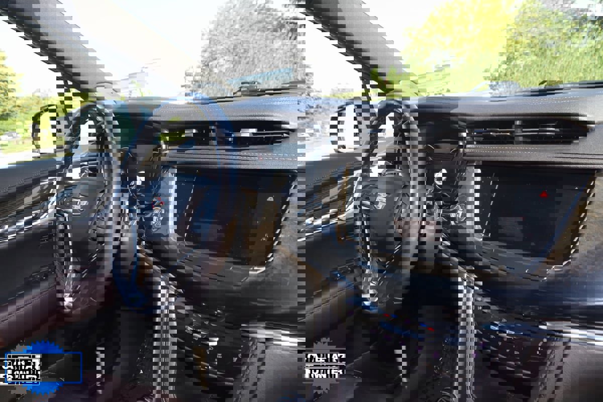 Used 2023 Cadillac XT6 Premium Luxury image 56