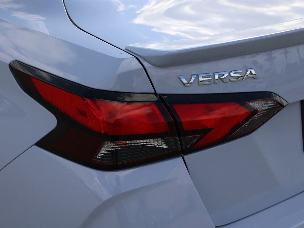 New 2025 Nissan Versa SR image 7