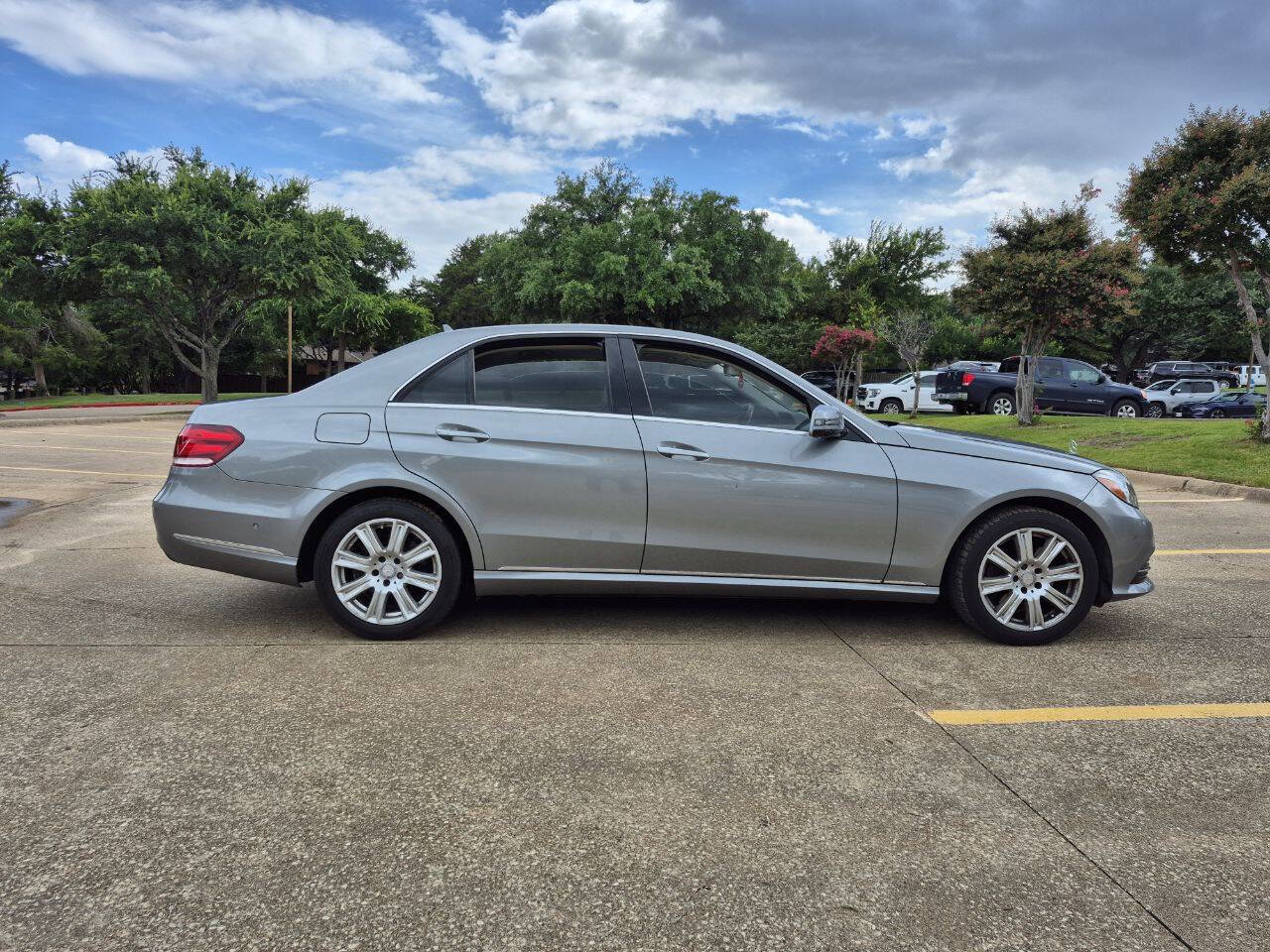 Used 2014 Mercedes-Benz E 350 Sedan image 6