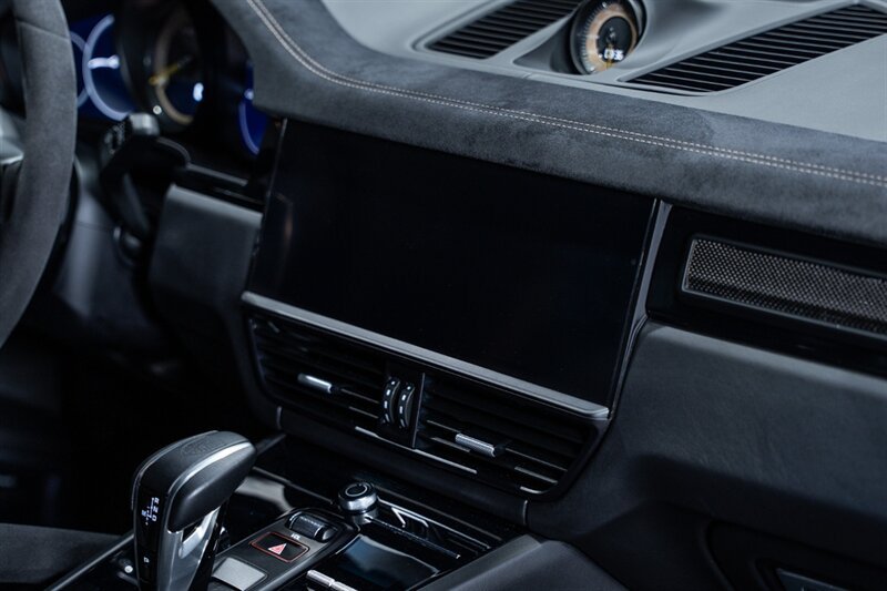 Used 2022 Porsche Cayenne Turbo GT AWD/4WD image 66