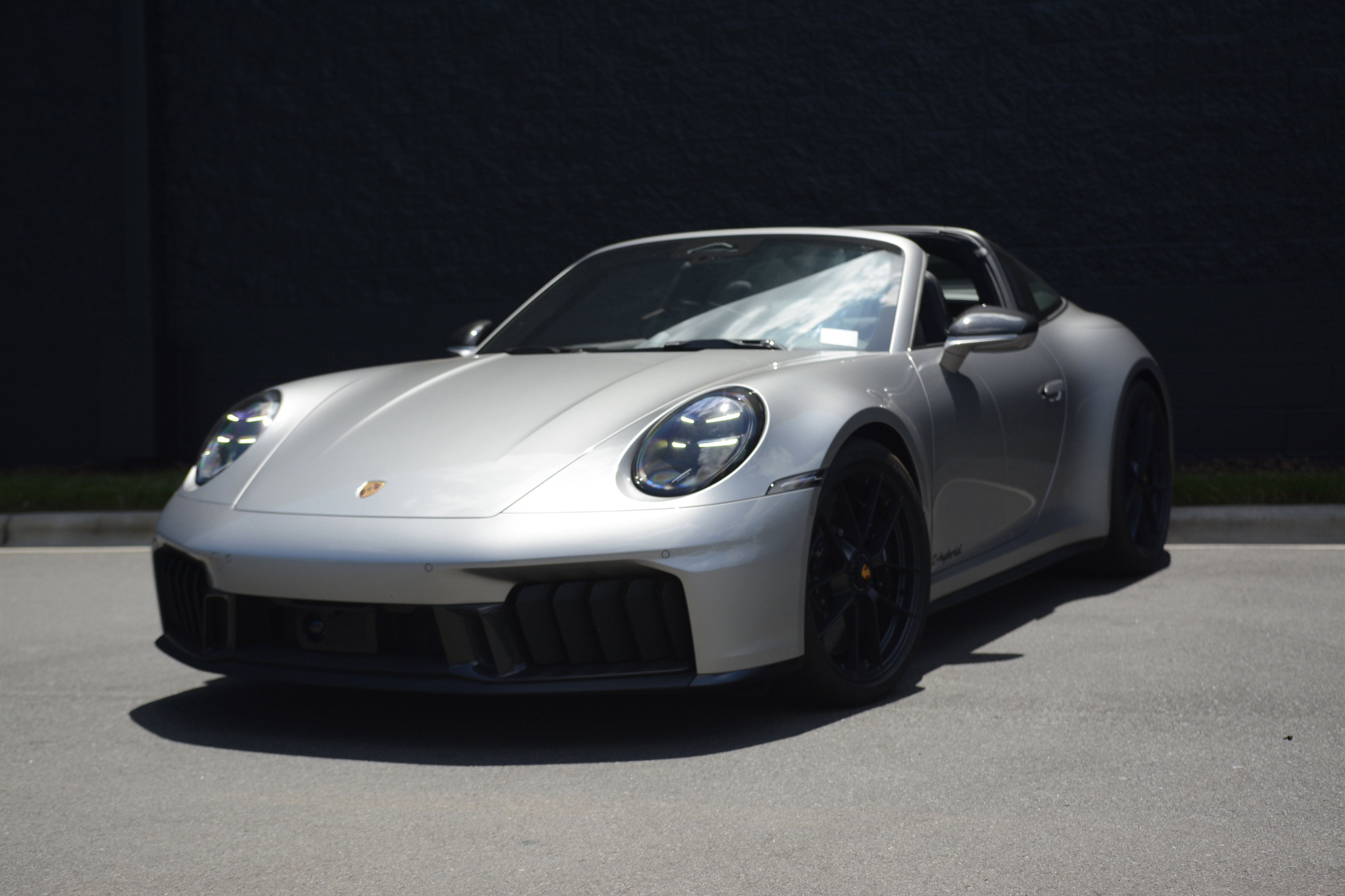 Certified 2026 Porsche 911 Targa 4 GTS AWD/4WD image 39