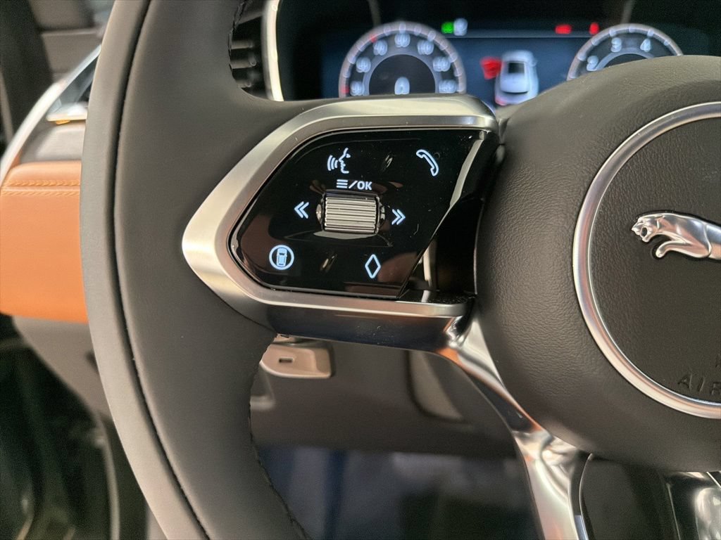 New 2026 Jaguar F-PACE R-Dynamic S AWD/4WD image 12