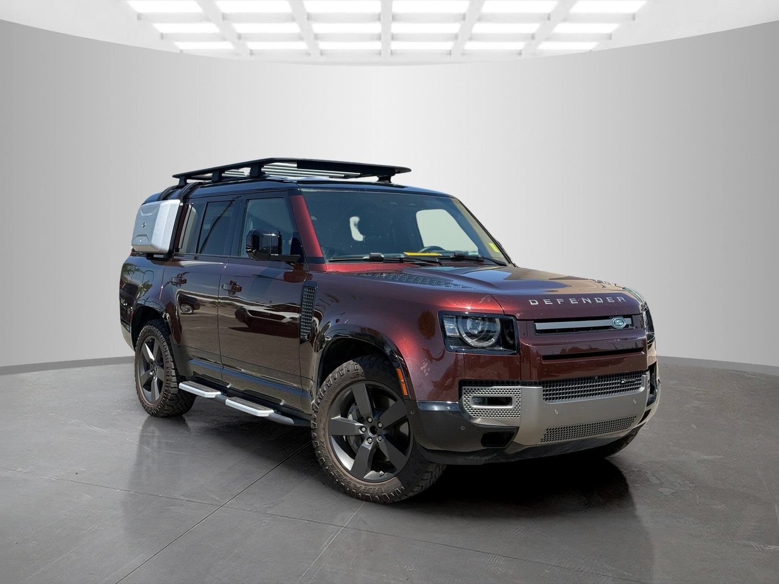 Used 2023 Land Rover Defender 130 X-Dynamic SE AWD/4WD image 3