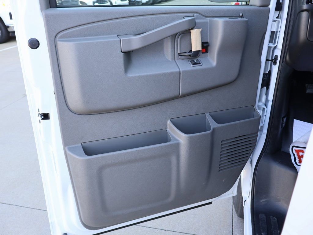 New 2025 Chevrolet Express 3500 Extended w/ Driver Convenience Package image 10