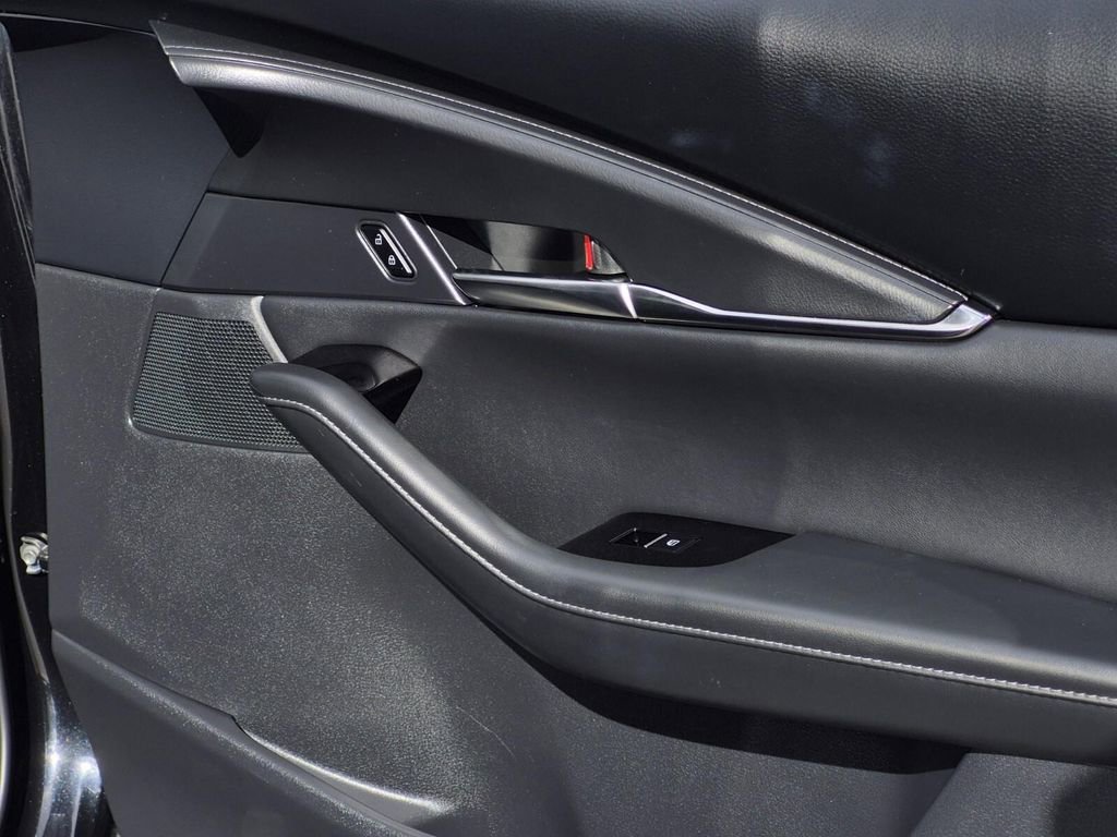 Used 2025 MAZDA CX-30 AWD 2.5 S w/ Preferred Package image 14