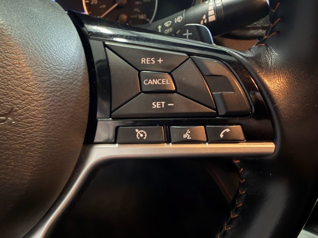 Used 2020 Nissan Altima 2.5 SR FWD image 11
