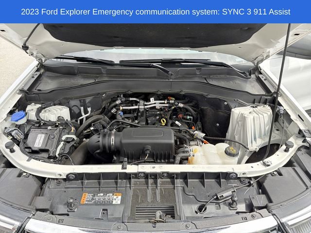 Used 2023 Ford Explorer XLT AWD/4WD image 19