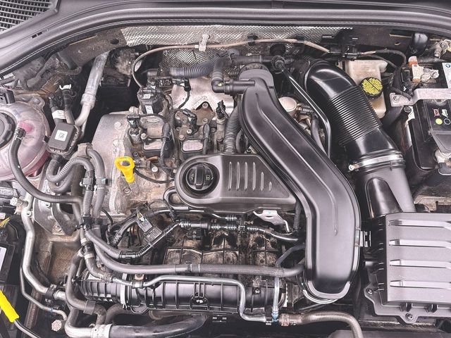 Used 2024 Volkswagen Jetta SE FWD image 28