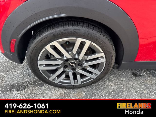 Used 2025 MINI Cooper 2-Door Hardtop FWD image 34
