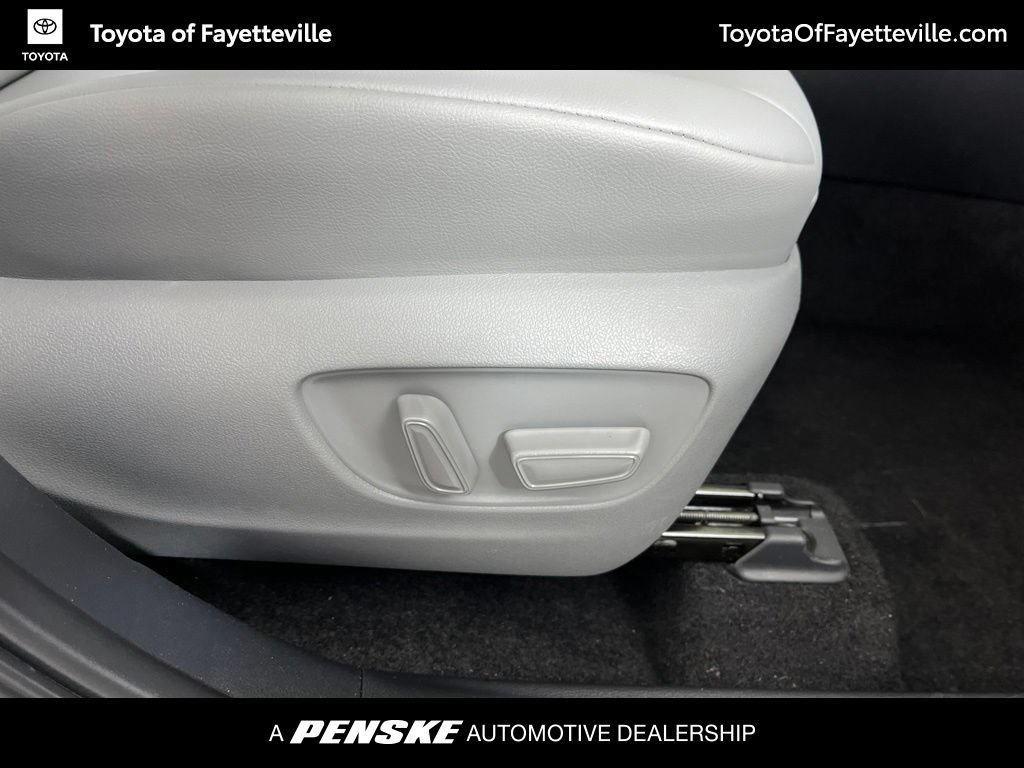 Certified 2026 Toyota Highlander XLE AWD/4WD image 7
