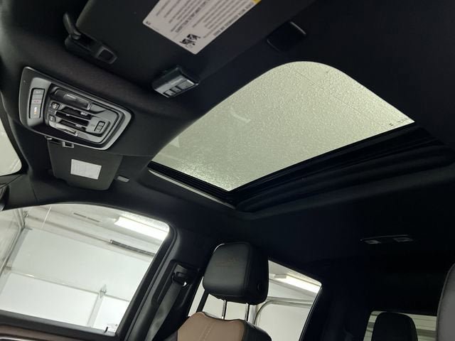Certified 2024 Chevrolet Silverado 2500 High Country w/ High Country Premium Package AWD/4WD image 18