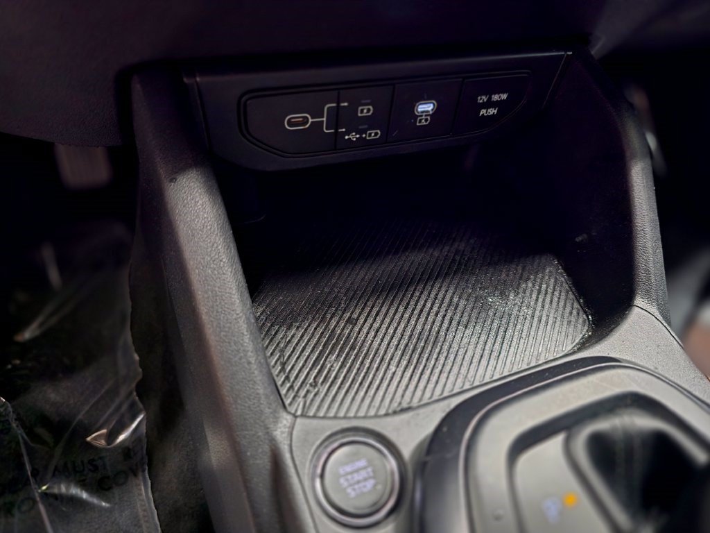 Used 2025 Kia K4 FWD image 24