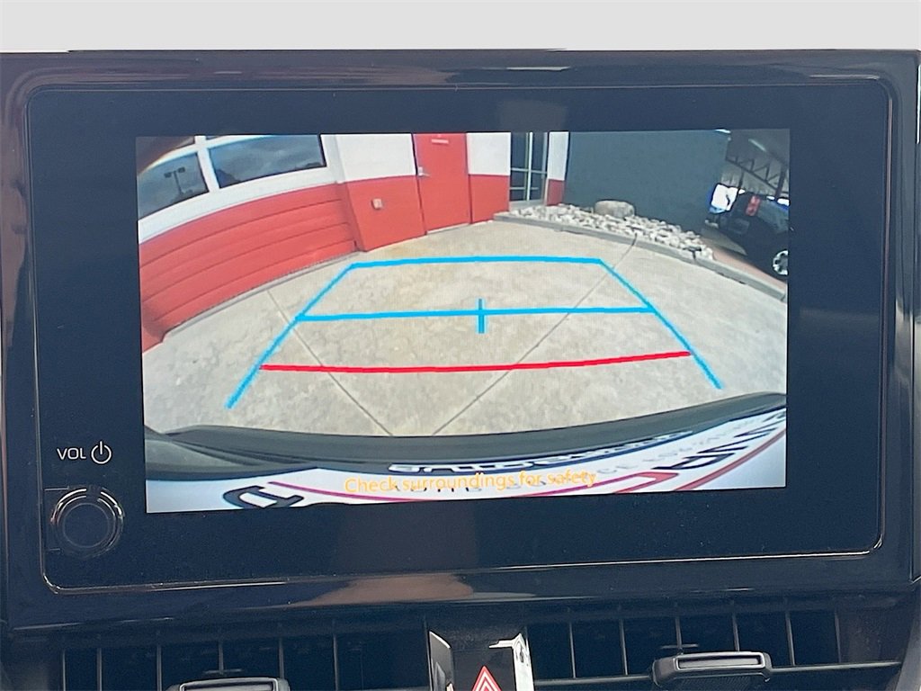 Used 2025 Toyota Corolla LE image 14