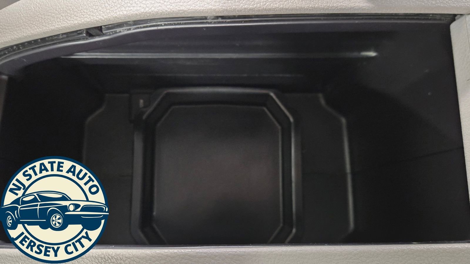Used 2019 Toyota Highlander Plus AWD/4WD image 18