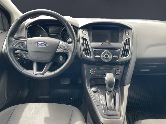 Used 2018 Ford Focus SEL w/ Cold Weather Package FWD image 10