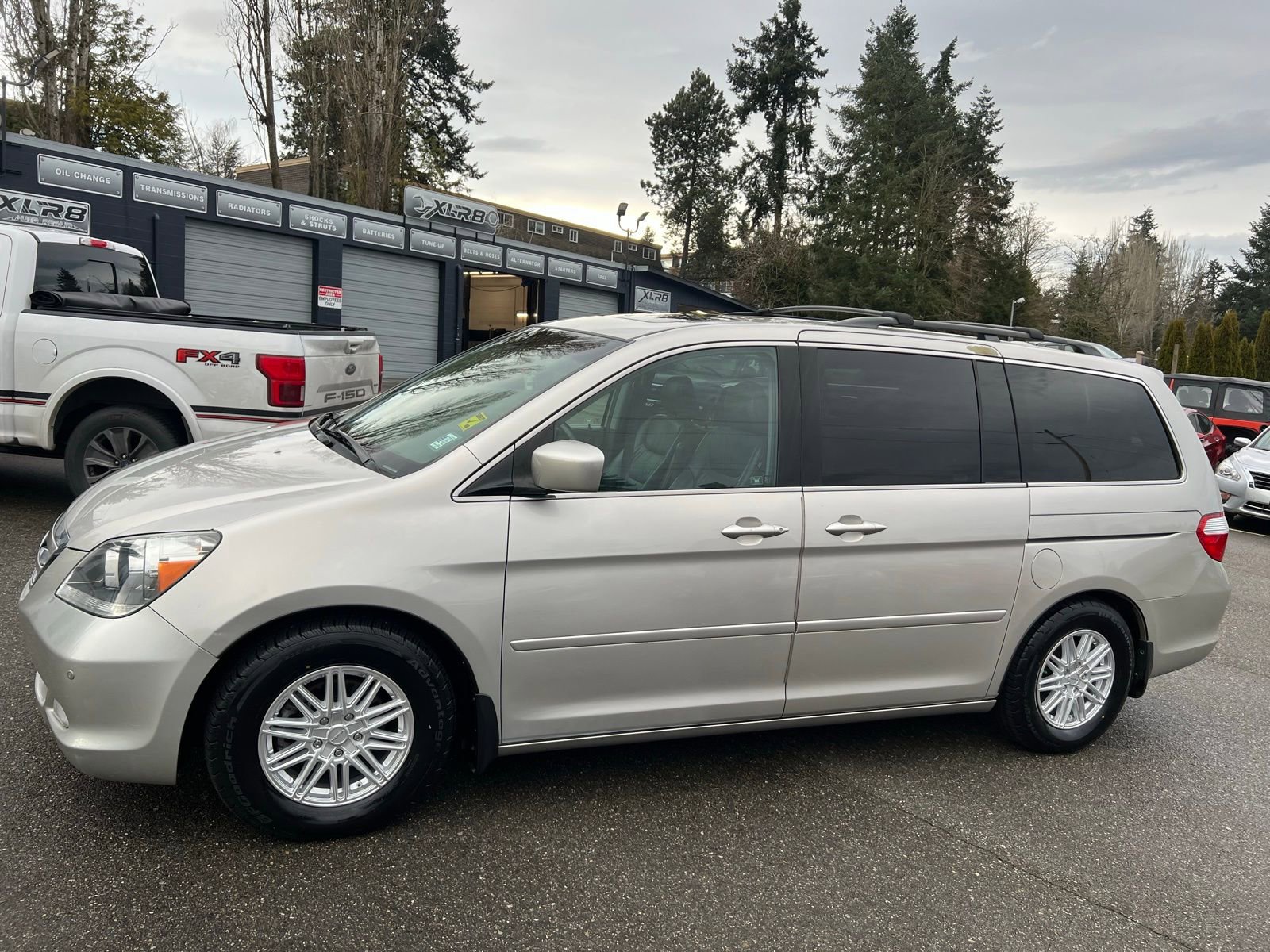Used 2006 Honda Odyssey Touring image 2