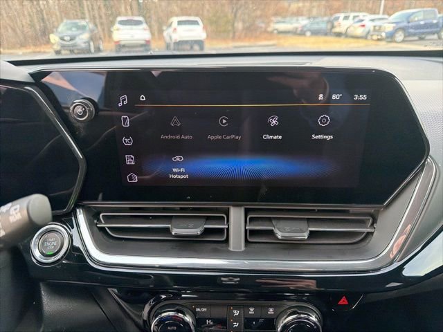 Used 2025 Chevrolet Trax RS w/ Sunroof Package image 24