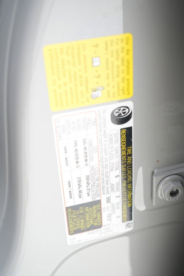 Used 2023 Porsche Macan image 35