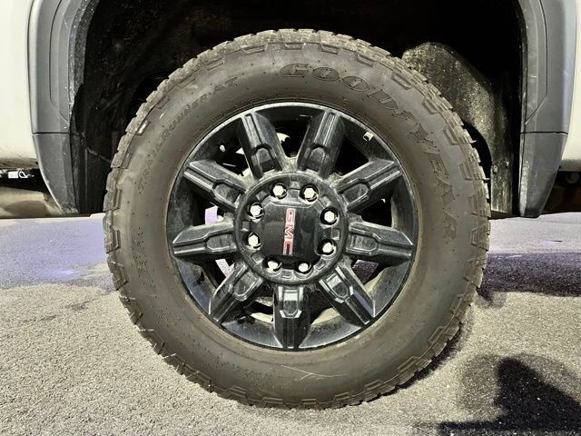 Used 2025 GMC Sierra 3500 AT4 AWD/4WD image 15