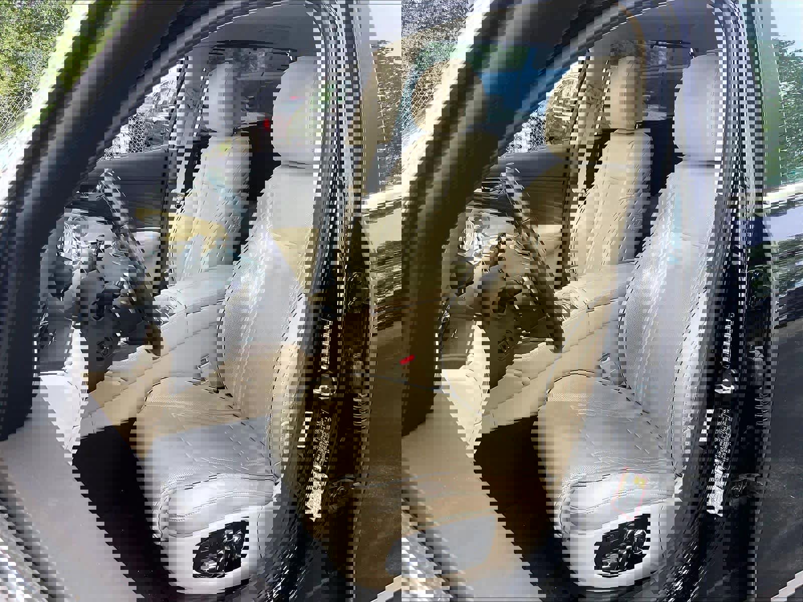 Used 2019 Kia K900 Luxury w/ VIP Package image 25