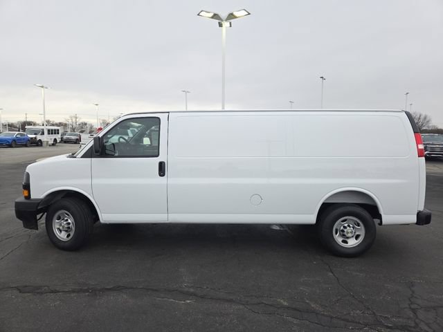 New 2026 Chevrolet Express 3500 Extended w/ Driver Convenience Package image 17