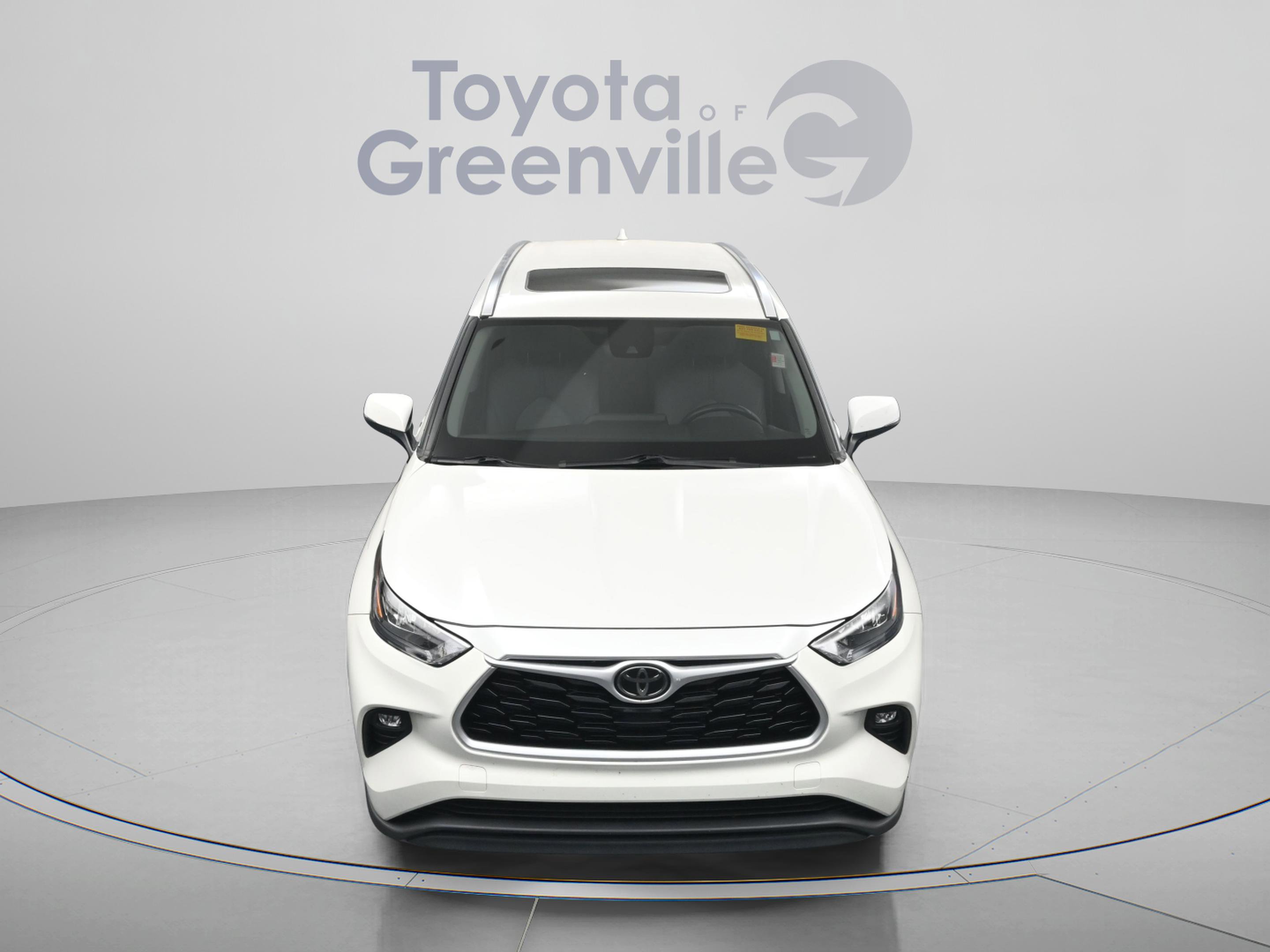 Used 2020 Toyota Highlander XLE AWD/4WD image 22