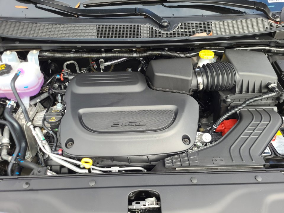 New 2026 Chrysler Pacifica Select image 16
