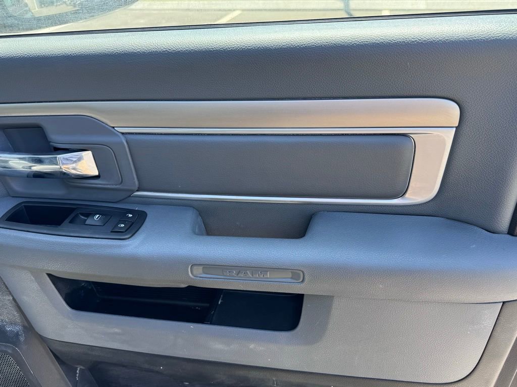 Used 2016 RAM 1500 Big Horn RWD image 30