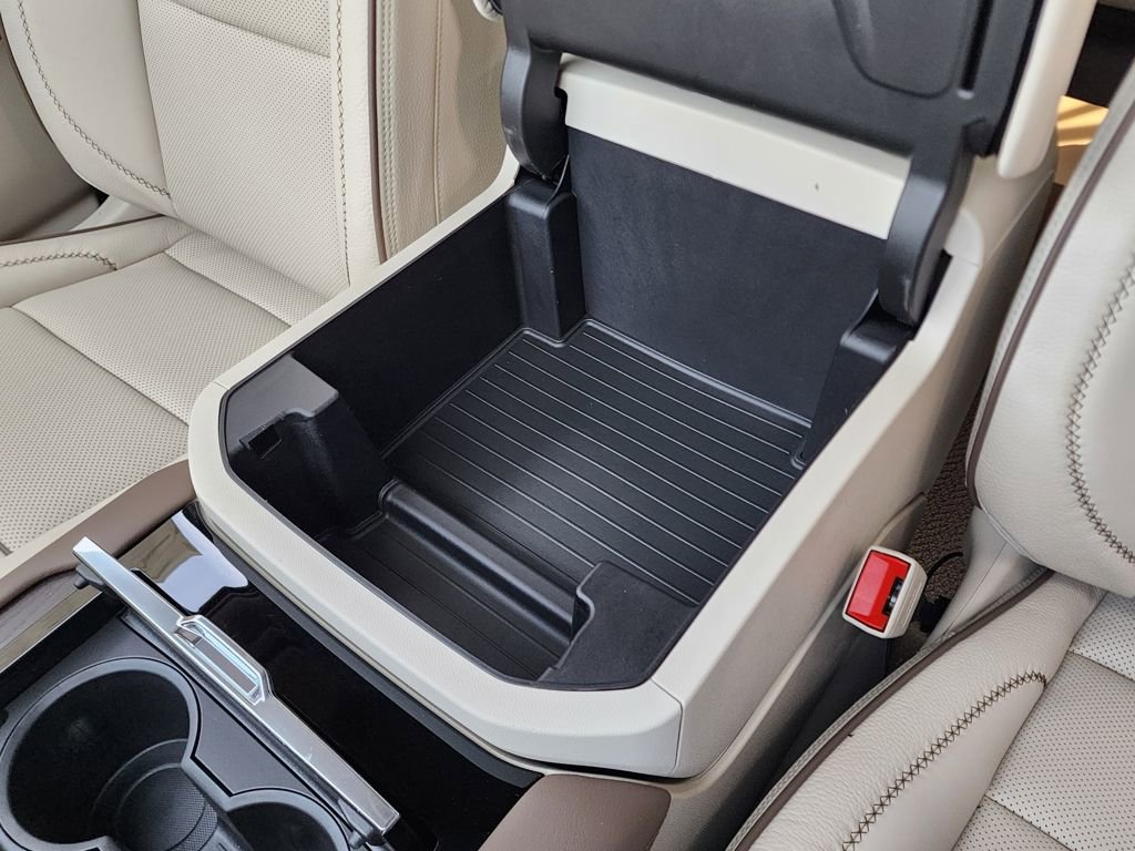 New 2026 GMC Yukon XL Denali w/ Denali Reserve Package image 37