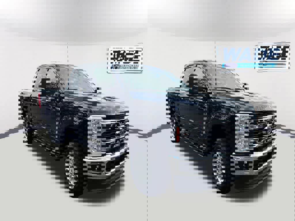 Certified 2025 Ford F250 XLT image 3