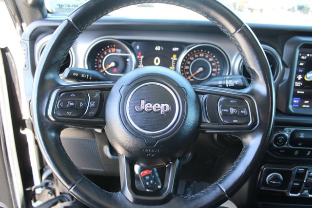 Used 2022 Jeep Gladiator Overland AWD/4WD image 23