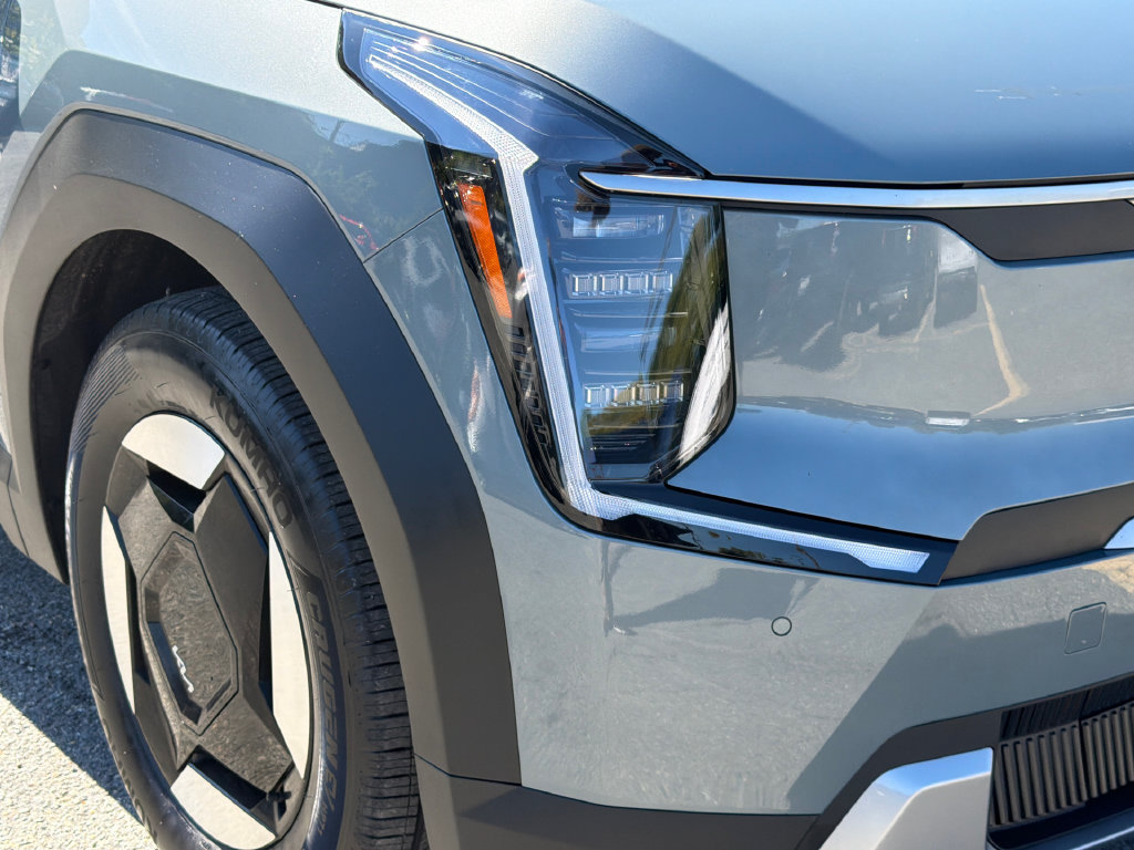 Certified 2024 Kia EV9 Wind AWD/4WD image 13