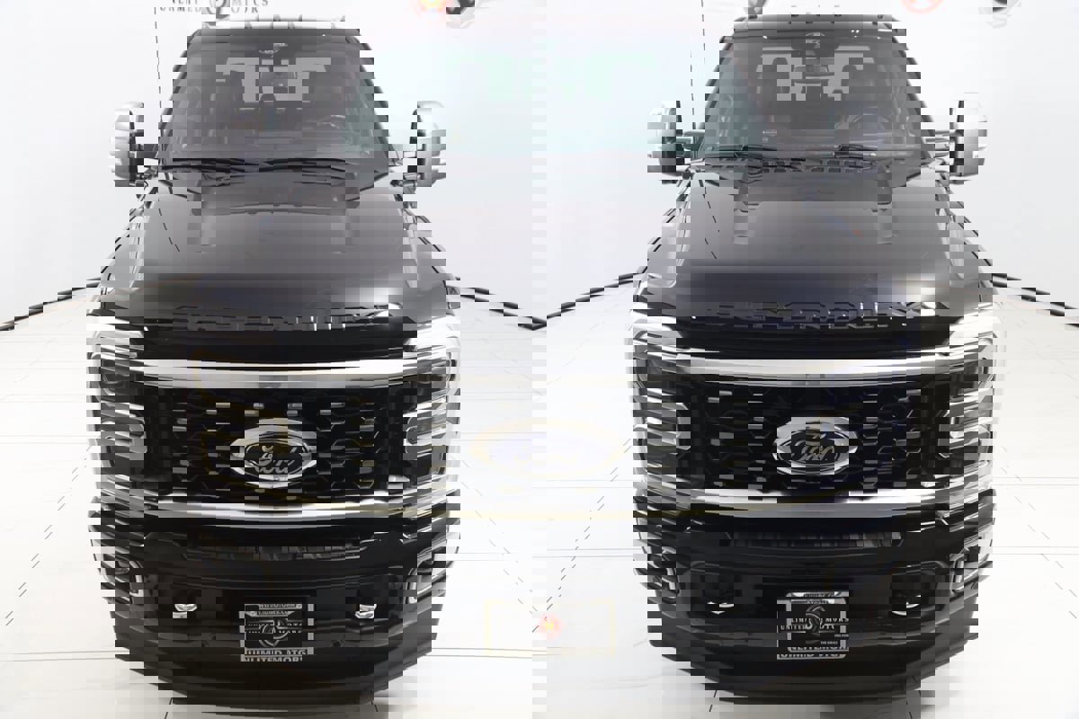 Used 2024 Ford F350 Platinum image 5