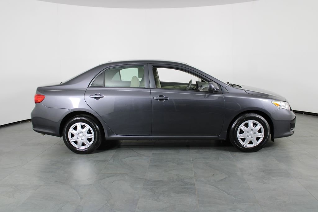 Used 2010 Toyota Corolla LE FWD image 13