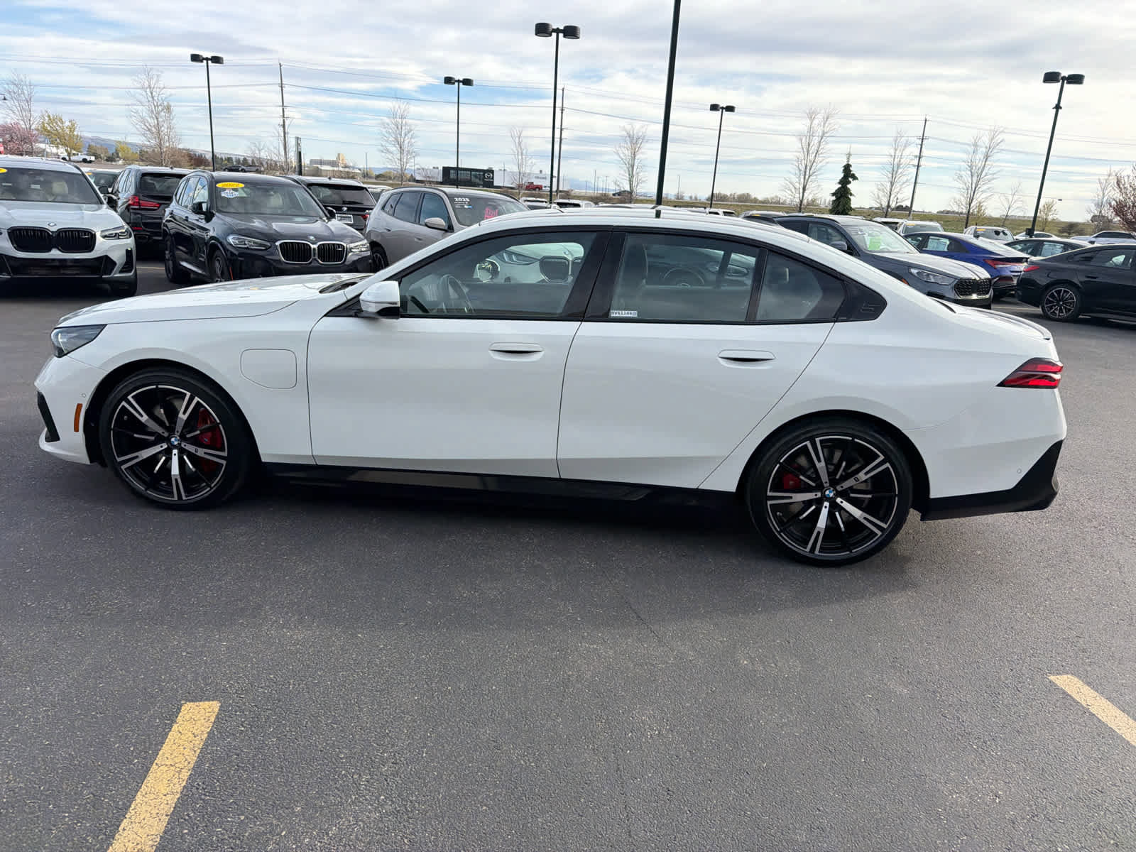 Certified 2026 BMW 550e xDrive AWD/4WD image 44