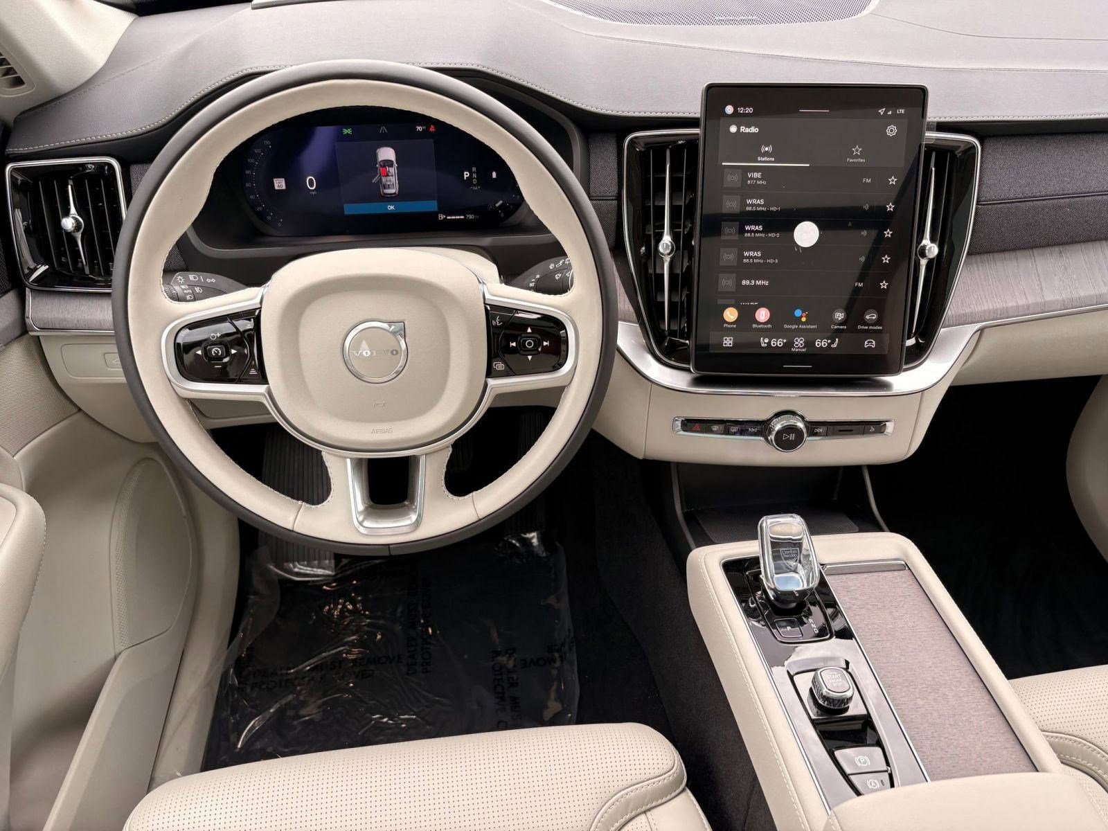 New 2026 Volvo XC90 B6 Ultra w/ Protection Package image 23