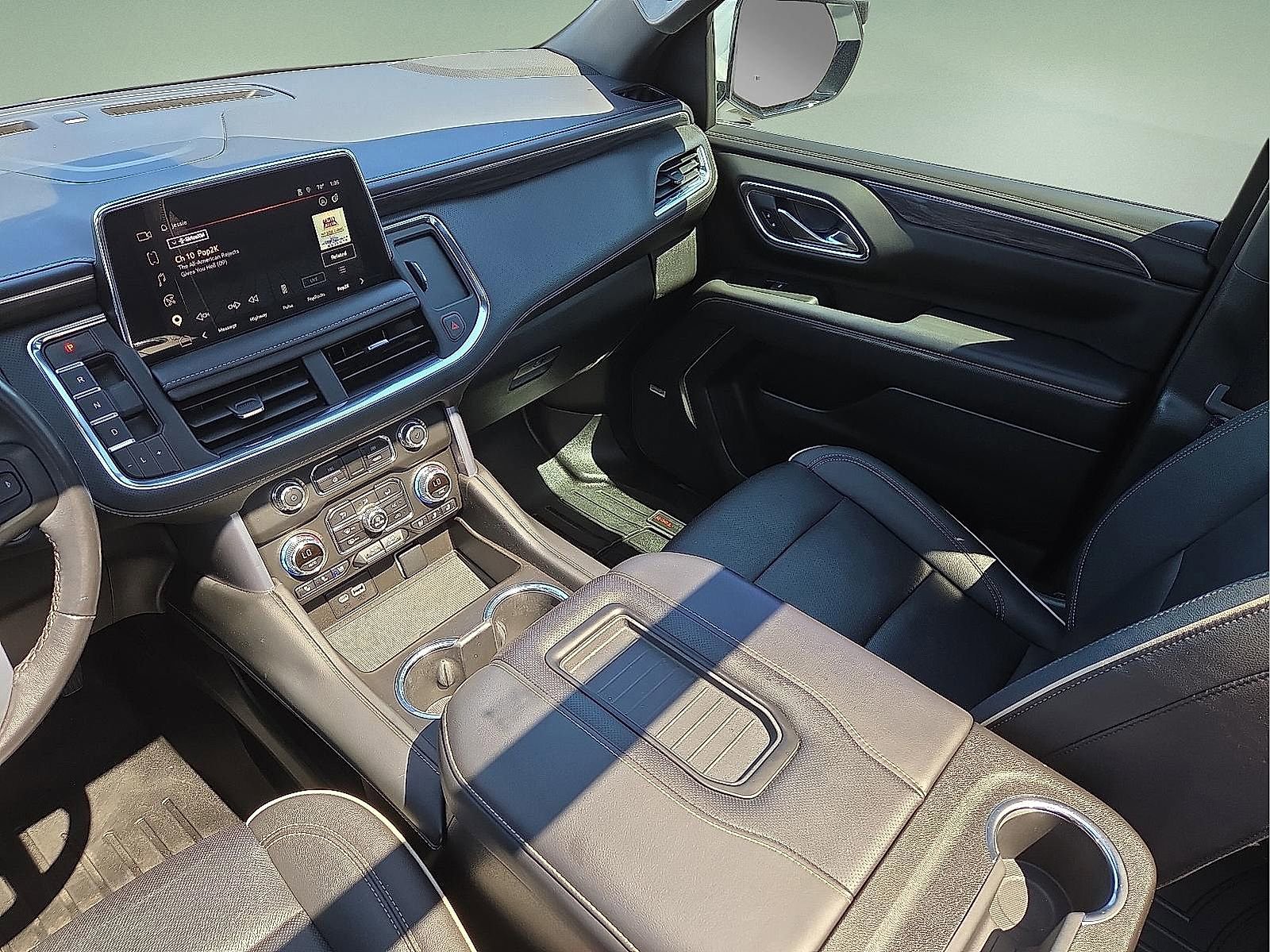 Certified 2022 GMC Yukon XL SLT w/ SLT Premium Package image 11