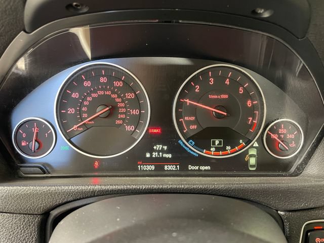 Used 2015 BMW 328i xDrive Sedan AWD/4WD image 5