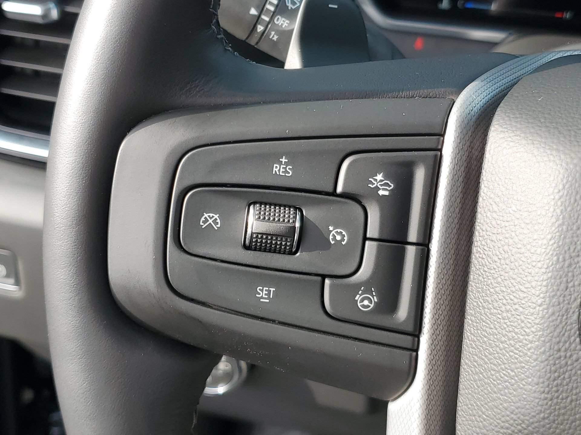 Used 2026 GMC Sierra 1500 Denali AWD/4WD image 24
