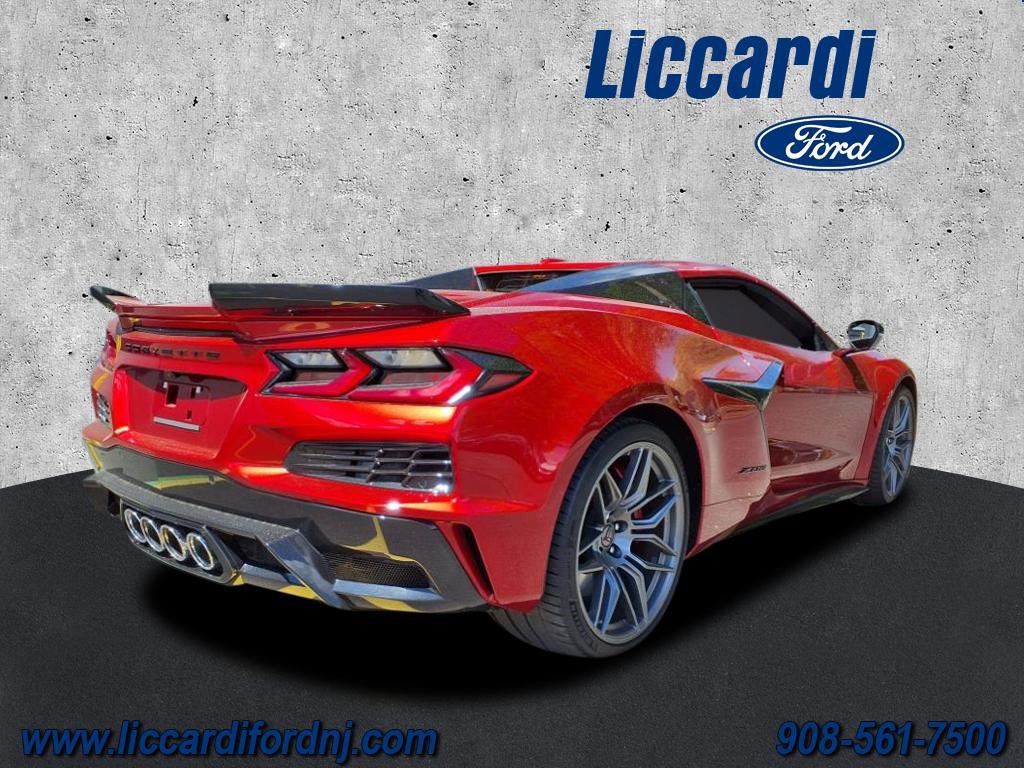 Used 2023 Chevrolet Corvette Z06 image 2