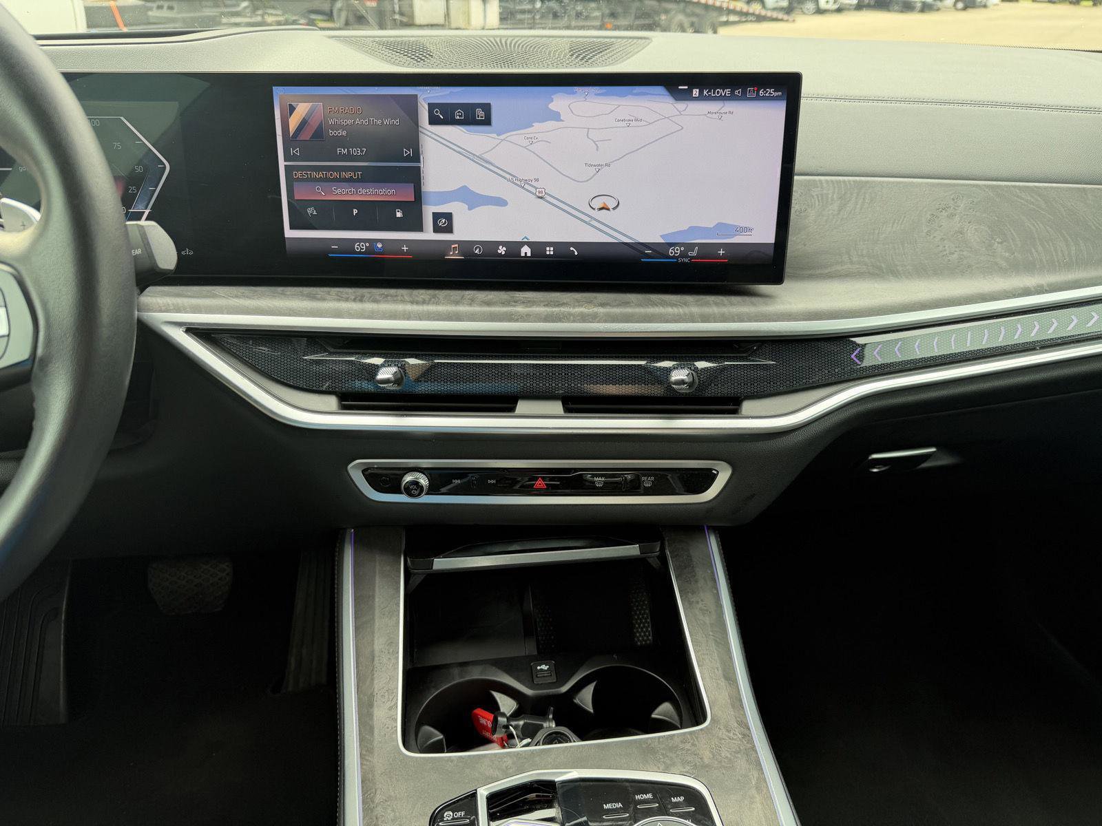 Used 2024 BMW X5 xDrive40i AWD/4WD image 11