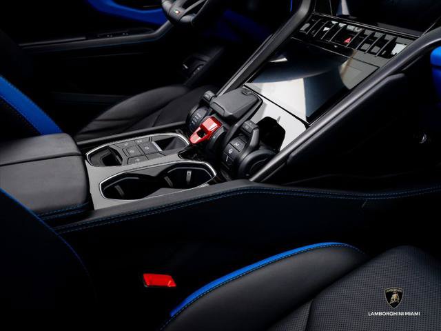 Used 2023 Lamborghini Urus S AWD/4WD image 45